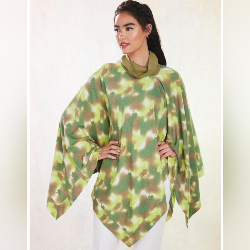 2X Her Universe Star Wars Leia Endor Skirt & Poncho